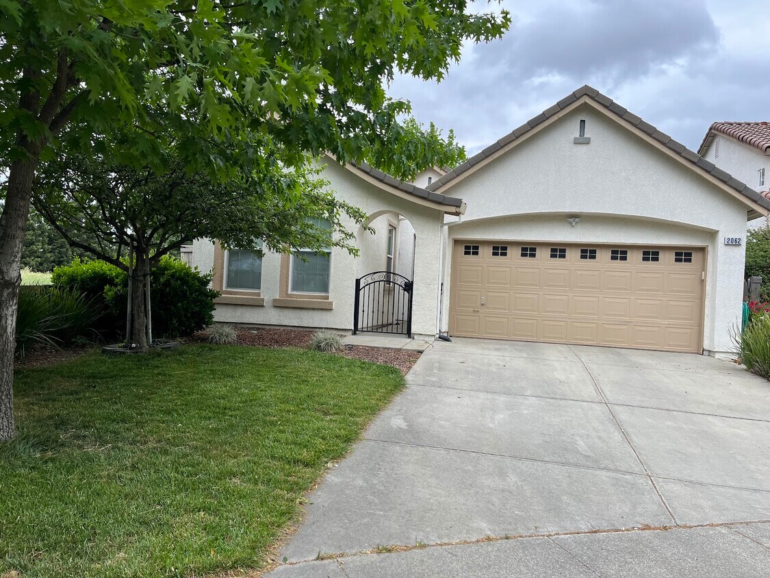 2062 Fenmore Way, Sacramento, CA 95835 House Rental in Sacramento, CA