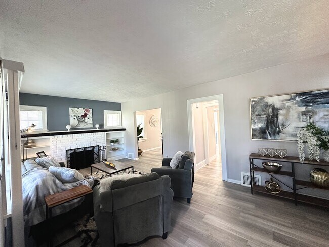 Foto del edificio - 3288 Kildare Rd