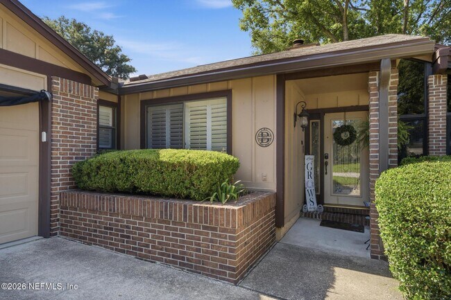 Building Photo - 5404 Spring Brook Rd