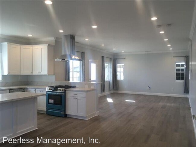 Building Photo - 2 br, 2 bath House - 4554 Piute Place
