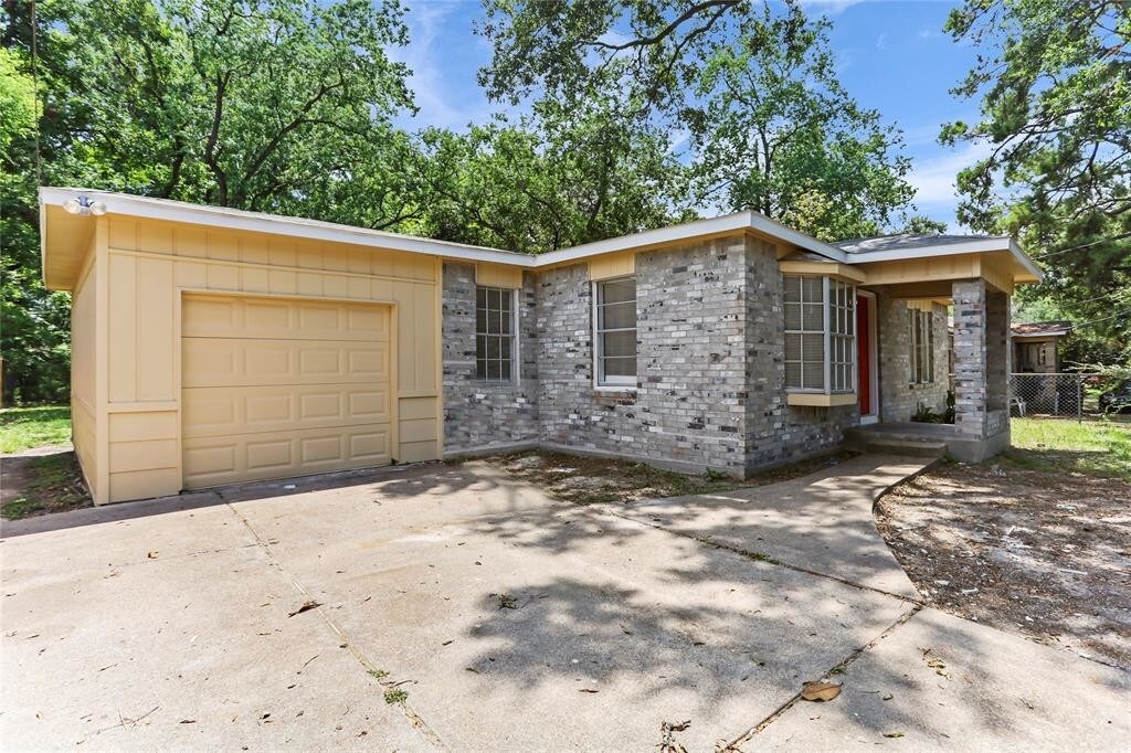 9418 Bertwood St, Houston, TX 77016 House Rental in Houston, TX