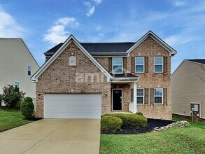 Building Photo - 2215 Ambergate Dr