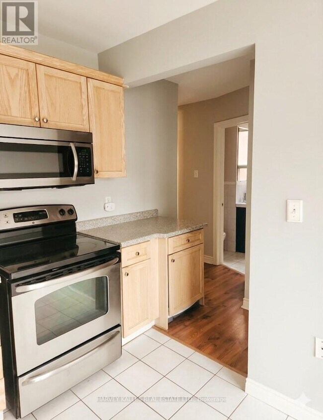 Photo du bâtiment - 101 Connaught Ave S