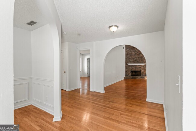 Building Photo - 462 Chase Marion Way
