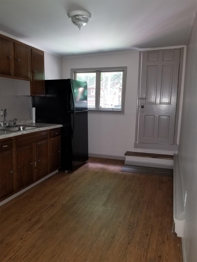 66 W Broadway Unit 3W, Jim Thorpe, PA 18229 Room for Rent in Jim