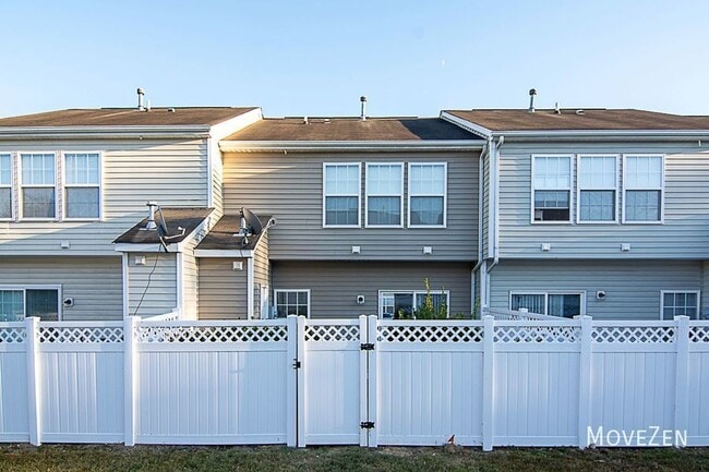 Foto del edificio - 5109 Tomasita Ct  Raleigh NC 27616 Large O...