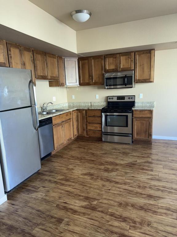 Foto del edificio - 140 E 1st St