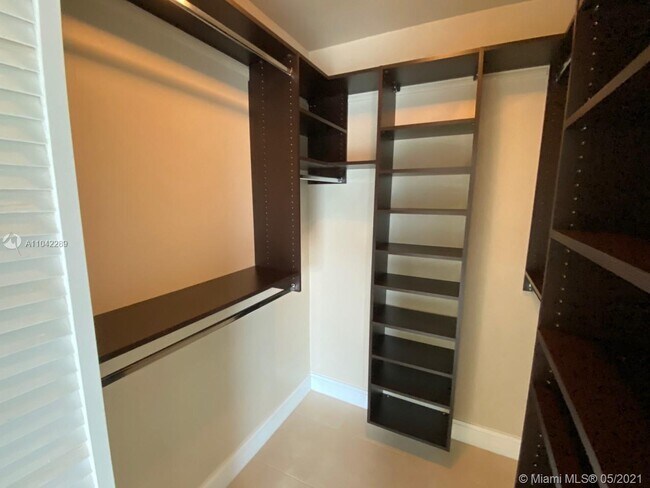 Foto del edificio - 2525 SW 3rd Ave