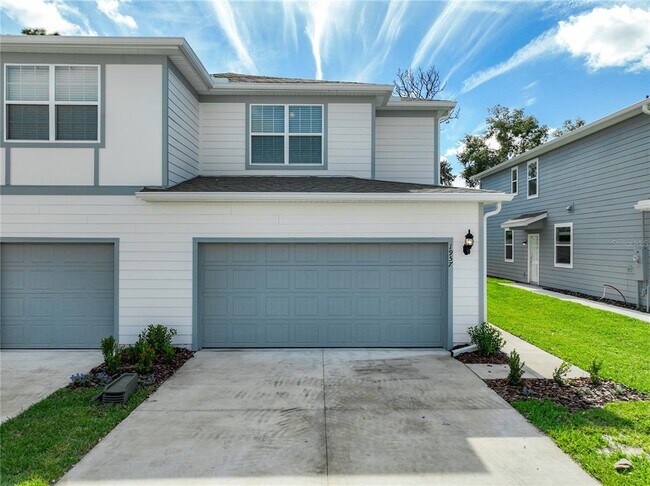 Foto del edificio - 1957 Canny Cv