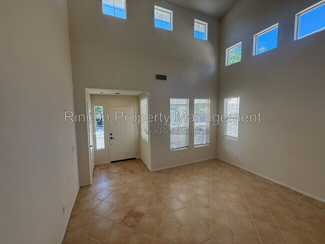 Foto del edificio - 4763 Templeton St