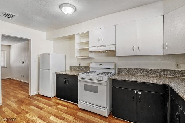 Foto del edificio - 214 George Pl