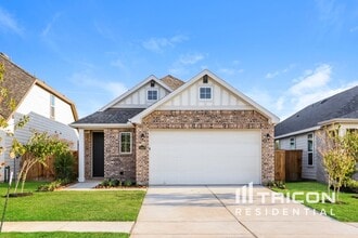 Building Photo - 23627 Gibson Frst Dr