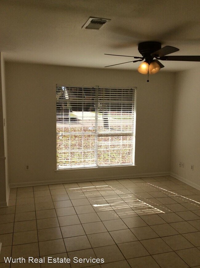 Foto del edificio - 3 br, 2 bath House - 8471 Marcel Ave.