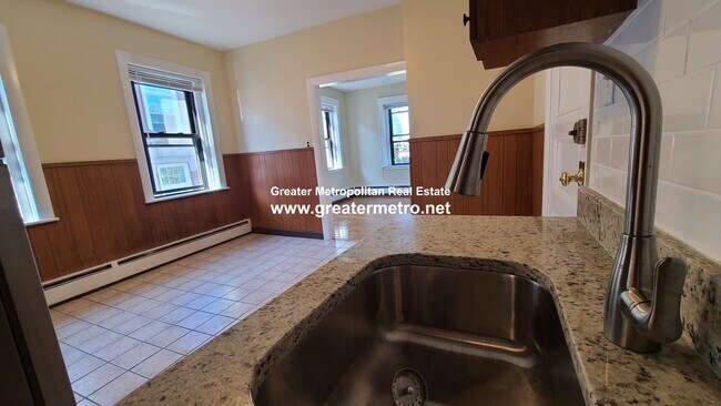 Foto del edificio - 75 Charter St
