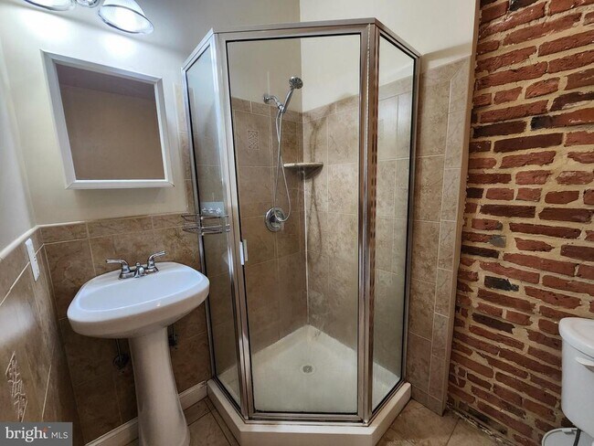 Foto del edificio - 5 N Belnord Ave