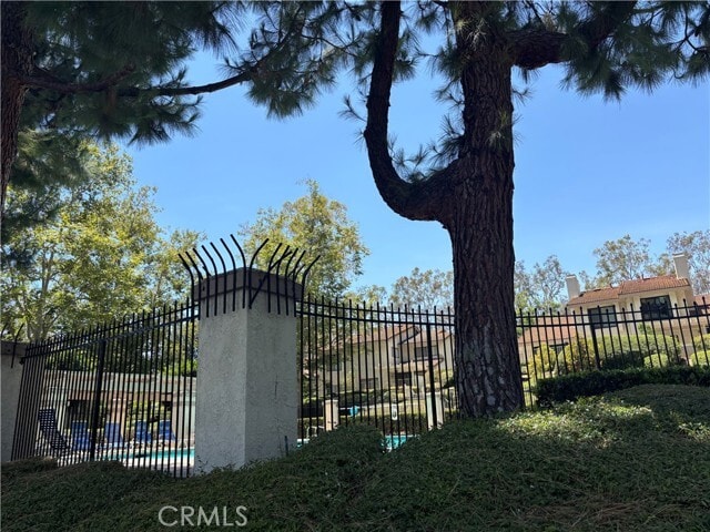 Building Photo - 957 Creekside Dr