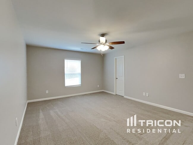 Building Photo - 4120 Devonwood Ct