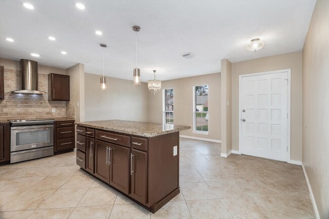 Foto del edificio - 7218 Foxway Ln