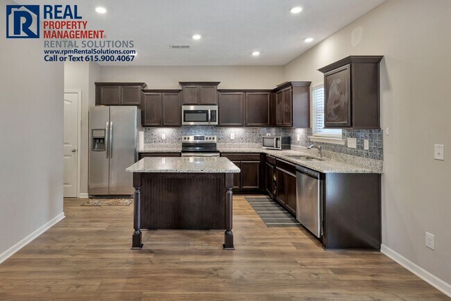 Building Photo - Great neighborhood in Antioch! 3BR/2.5BA c...