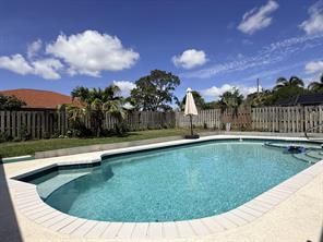 Foto del edificio - 790 SE Ablett Ln