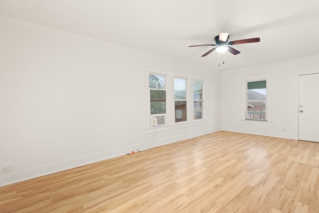 Building Photo - 4728 Avenue R 1/2