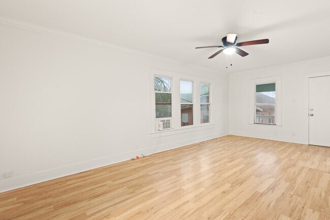 Foto del edificio - 4728 Avenue R 1/2