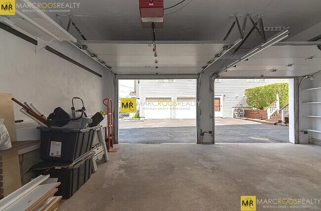 Building Photo - 237 Trenton St