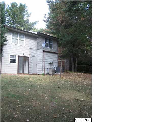 Building Photo - 559 Rio Rd E