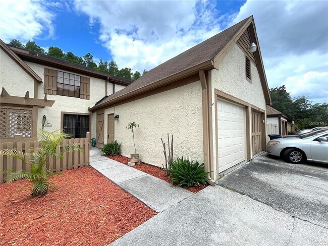 Foto del edificio - 4006 Huxford Ct