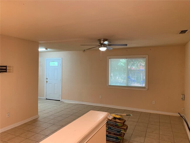 Foto del edificio - 4631 Timberwood Dr