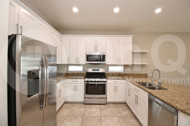 Building Photo - 28845 N 41st Pl