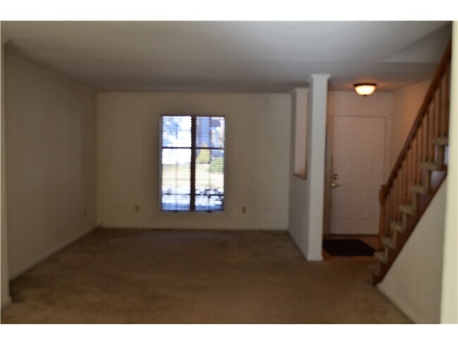 Foto del edificio - 4701 Weatherhill Dr