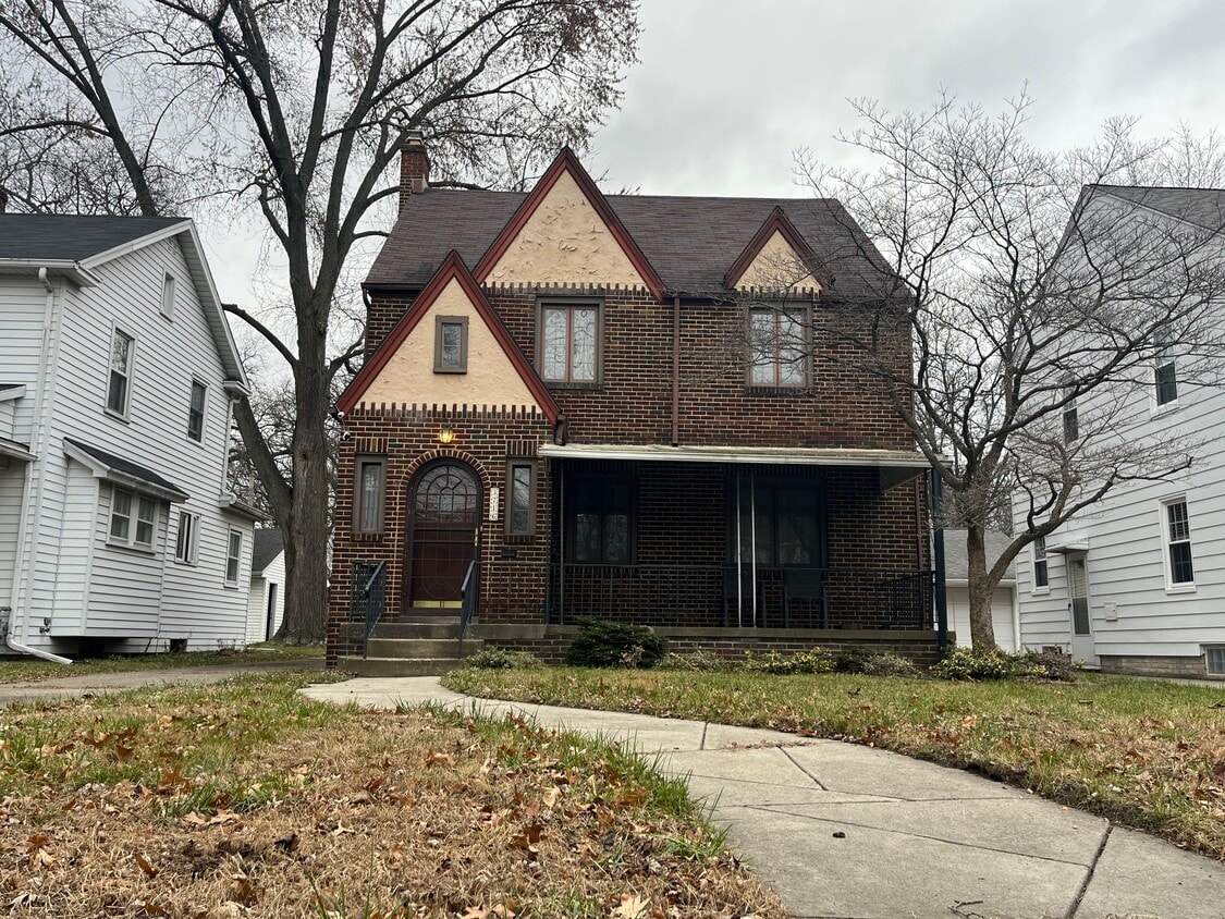 Primary Photo - 3716 Rushland Ave
