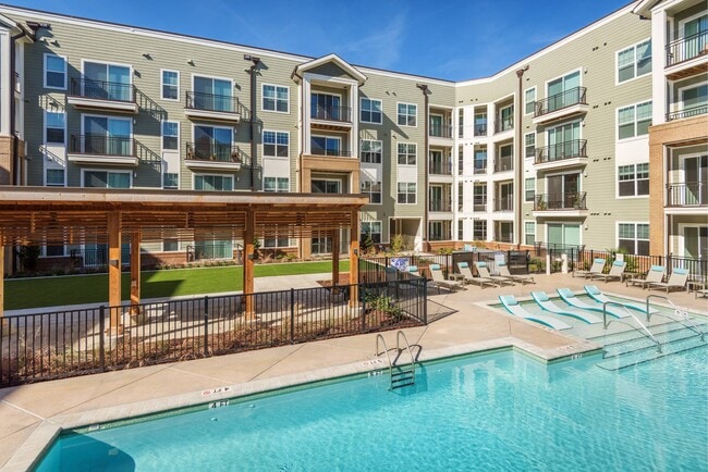 Building Photo - The Cardinal Apartments