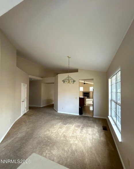 Foto del edificio - 6176 Wycliffe Cir