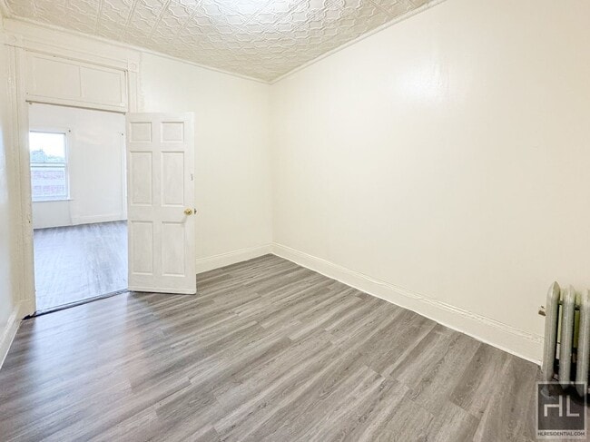 Building Photo - MADISON STREET