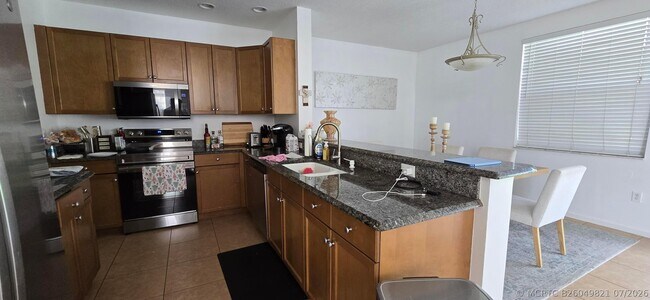 Foto del edificio - 9138 Dupont Pl