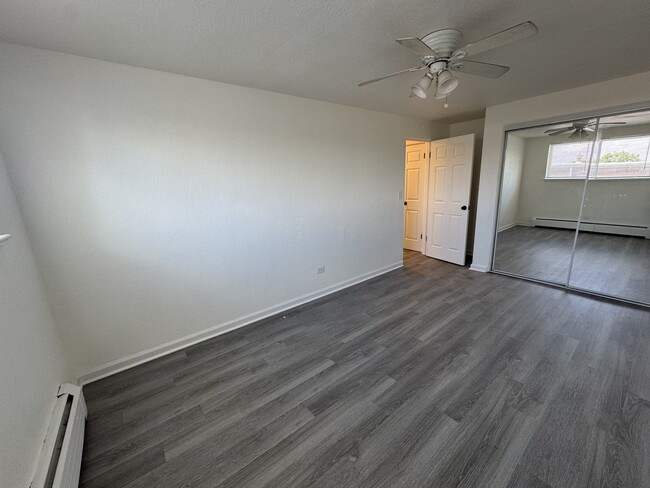 Foto del edificio - At the River