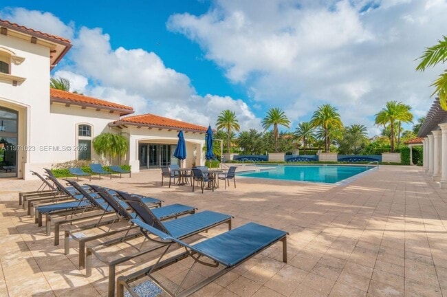 Foto del edificio - 11351 SW 15th St