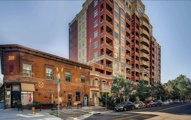 Building Photo - 1950 N Logan St