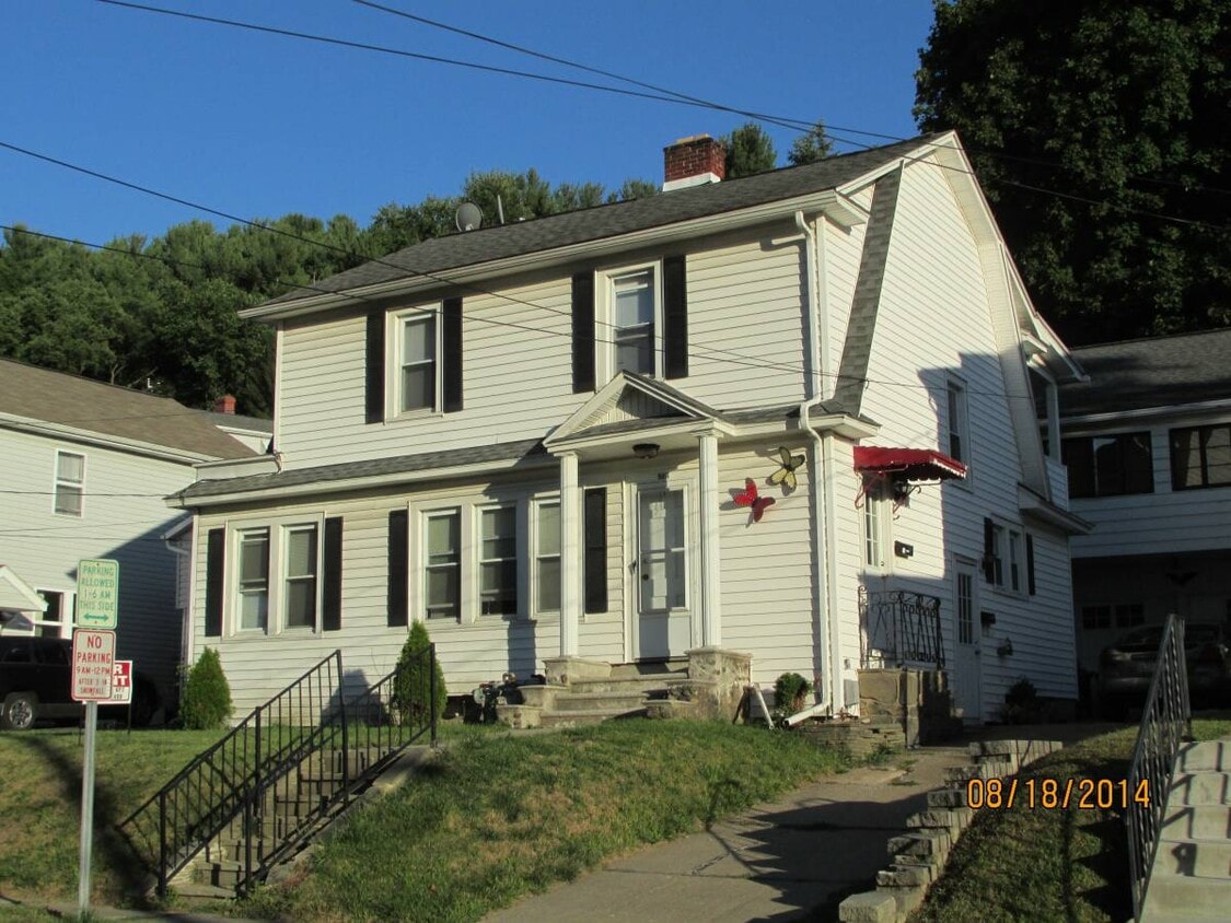 506 Church St Unit 2, Endicott, NY 13760 Apartments in Endicott, NY