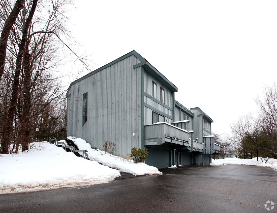 Prospect Park Apartments in Bloomfield, CT