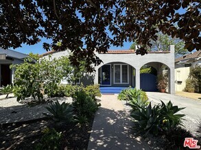 Building Photo - 1101 Palms Blvd