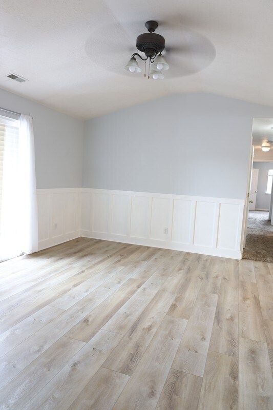 Foto del edificio - 8116 N Ridge Loop W
