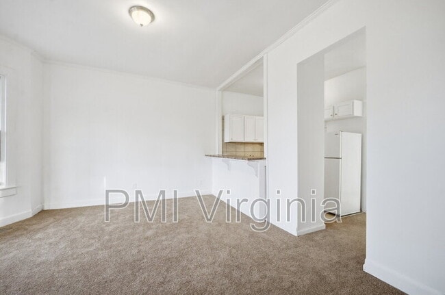 Foto del edificio - 36 Cedar Ave