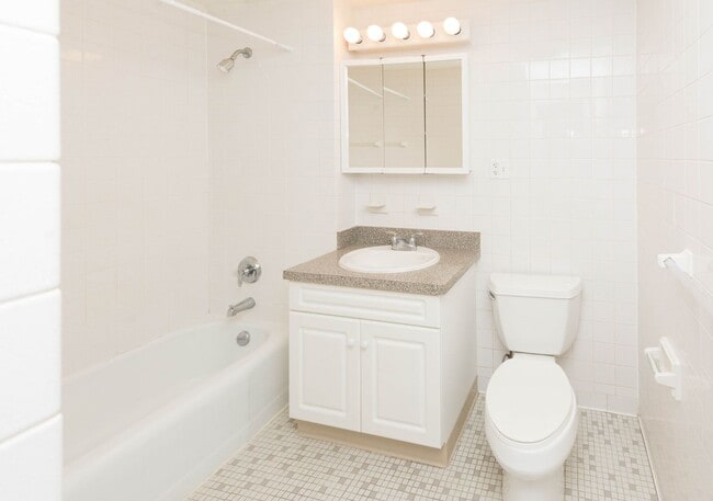 Interior Photo - Lakewood Apartments