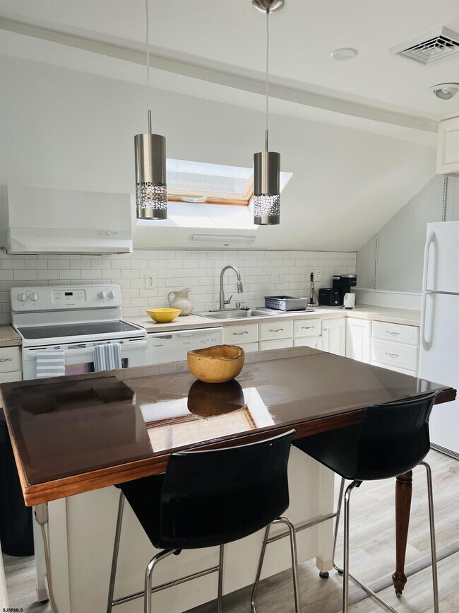 Foto del edificio - 9 N Weymouth Ave