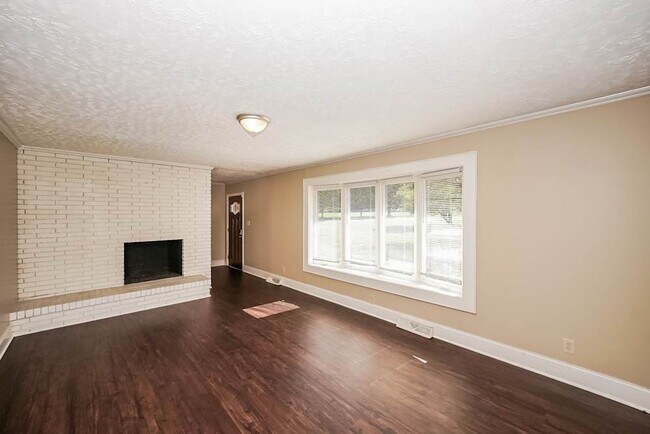 Foto del edificio - 207 N Milford Dr
