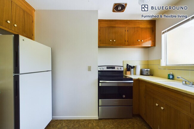 Foto del edificio - 822 Kipling St