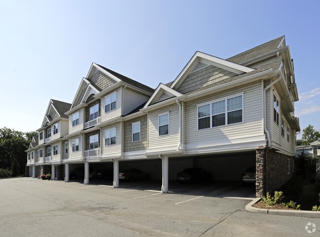Foto del edificio - Riverview Court